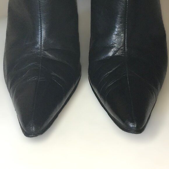 MANOLO BLAHNIK Black Leather Point Toe Ankle Boots  💋 SIZE 38 - Picture 7 of 16